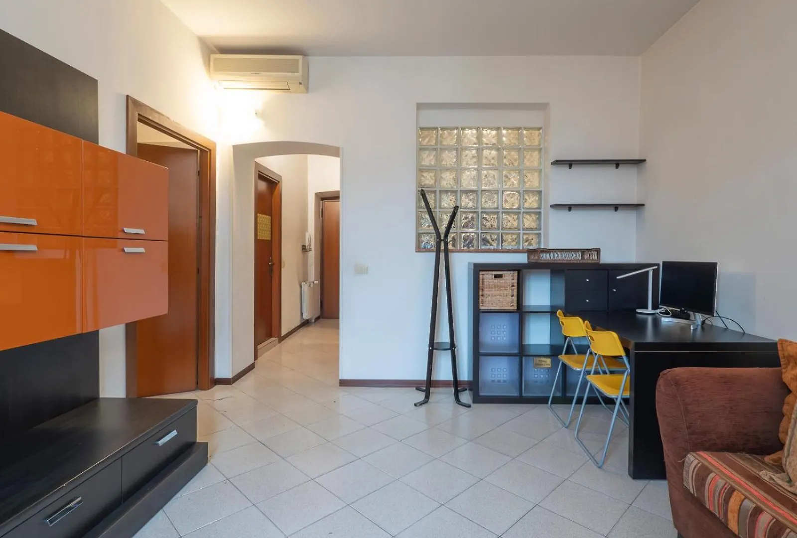 Ampio Biolocale Vicino Alla Stazione Centrale Milan Apartment